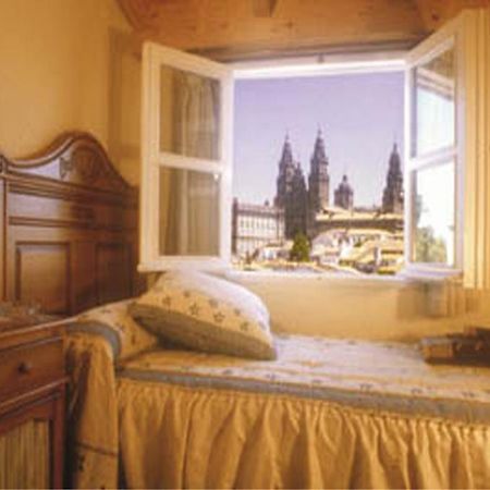 Hostal Alfonso Hotel Santiago de Compostela Room photo